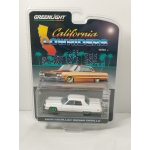 Greenlight 1:64 CL3 - Cadillac Sedan DeVille 1972 white GREEN MACHINE